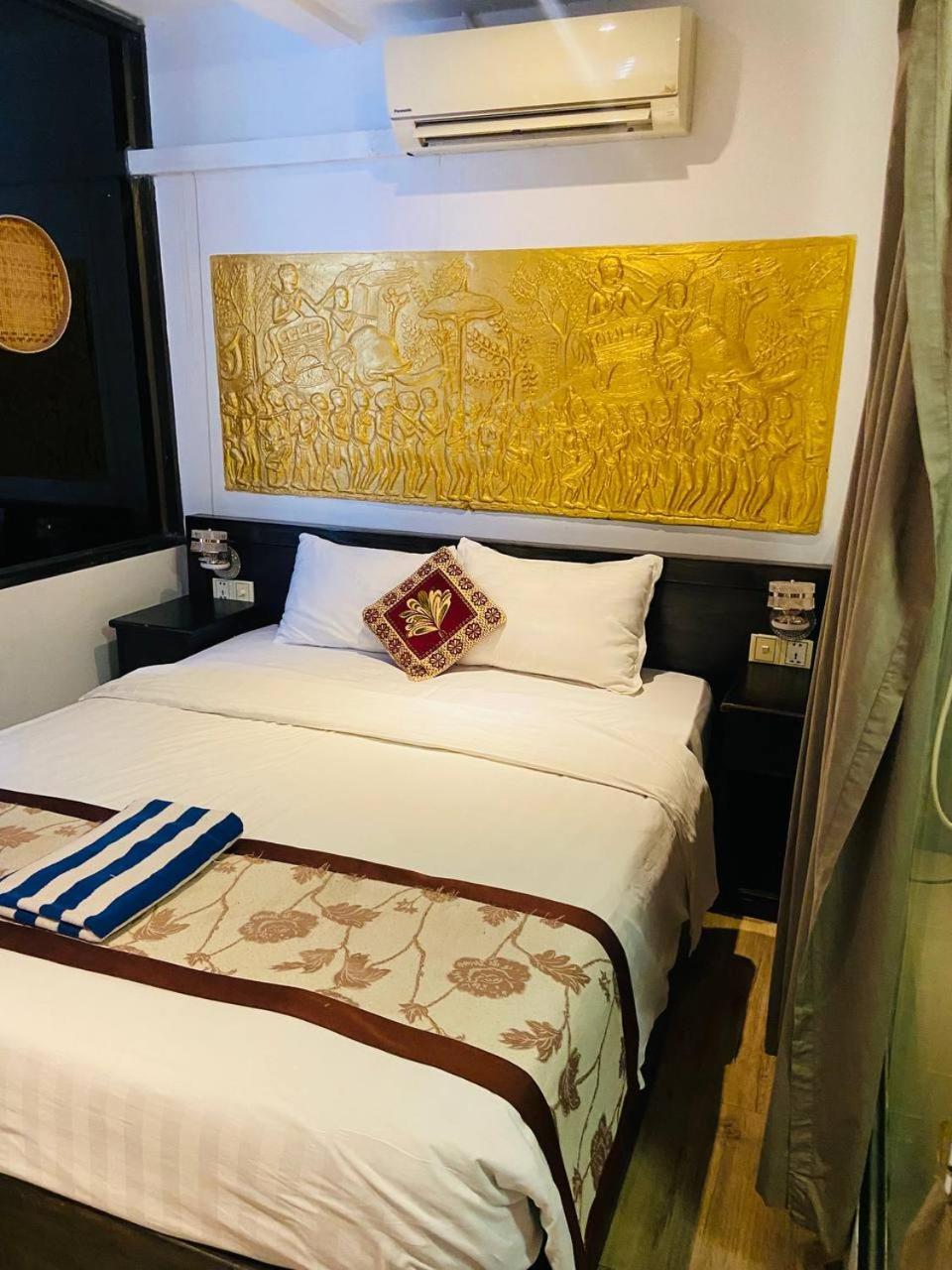 Blue Crystal Boutique Hotel Phnompen Kültér fotó