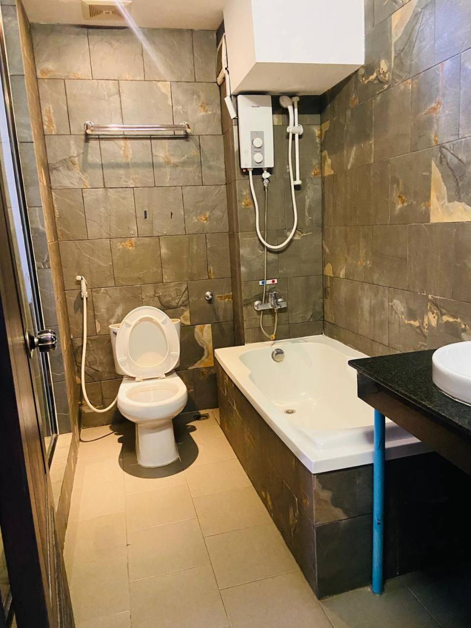 Blue Crystal Boutique Hotel Phnompen Kültér fotó